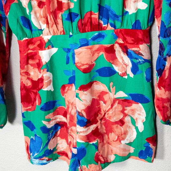 NEW Lulus Women’s Romper Dopamine Floral Travelwear Green Print Open Back Sz L - Picture 8 of 12